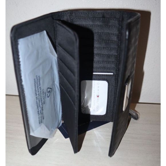 Tommy Hilfiger 69J1540 Women's Black Logo Embossed Tri-Fold Wallet Checkbook $78 - Picture 6 of 6